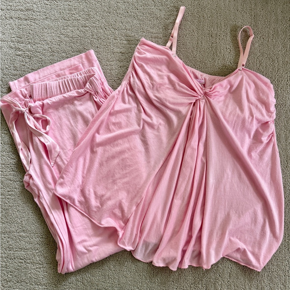 Small nursing pjs